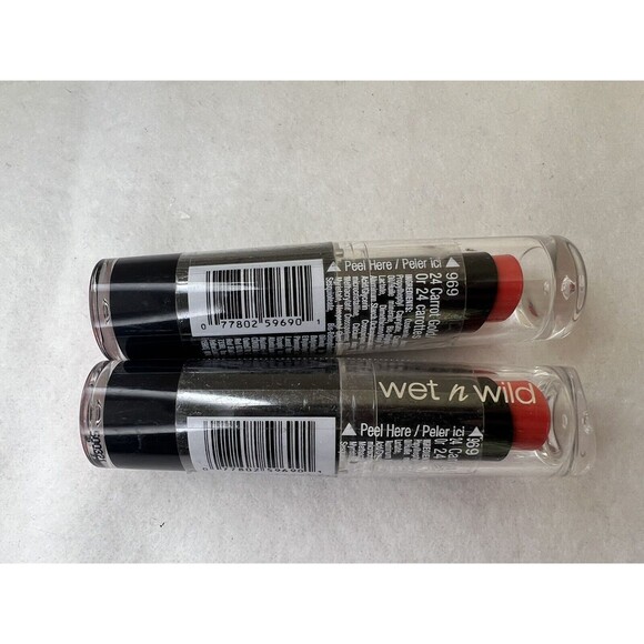 WET N‎ WILD MEGALAST LIPSTICK. #969 24 Carrot Gold. LOT OF 2 - Picture 2 of 3
